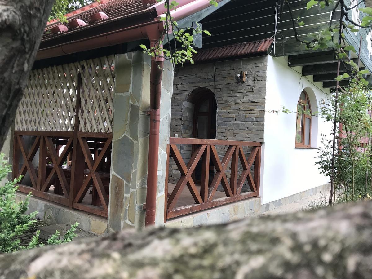 Cottage Shchaslyvyi Yaremche Dış mekan fotoğraf